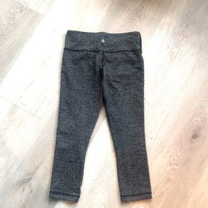 Lululemon Wunder Under crops